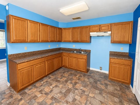 Tiny photo for 1104 Crosby Street, Leesburg, FL 34748 (MLS # S5159935)