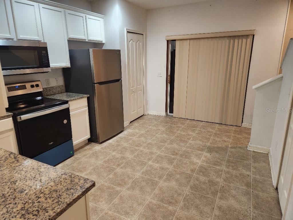 5722 FISHHAWK RIDGE DRIVE