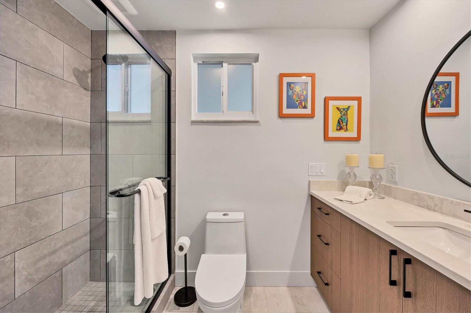 HARBOR HOUSE WEST - Residential