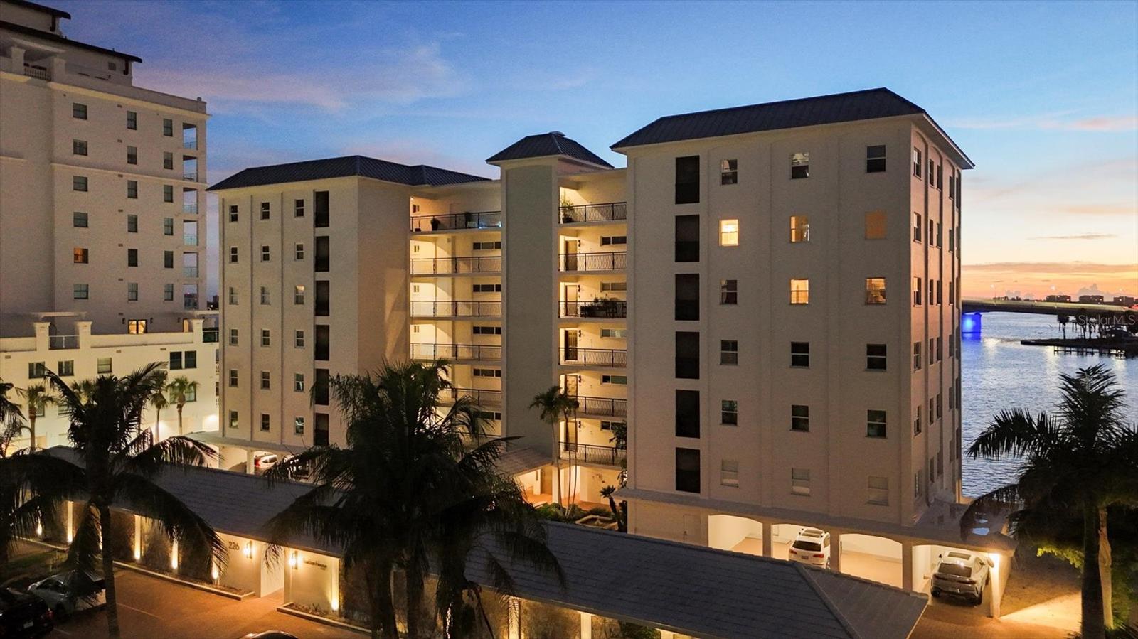 226 GOLDEN GATE POINT 12