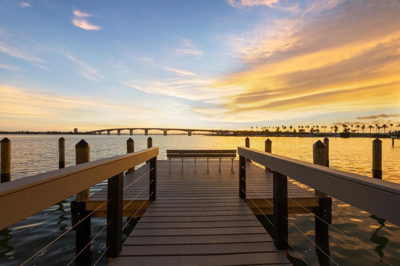 HARBOR HOUSE WEST - Residential