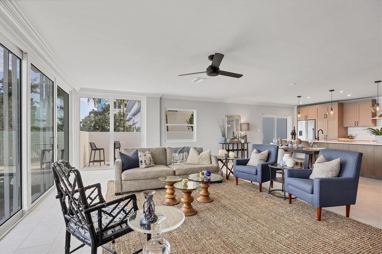 HARBOR HOUSE WEST - Residential