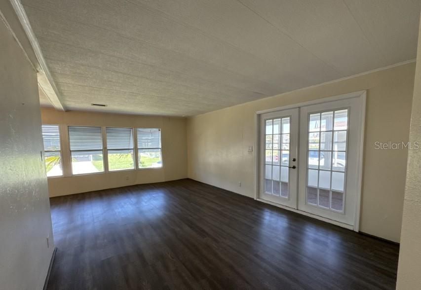 2537 LONGPINE LANE