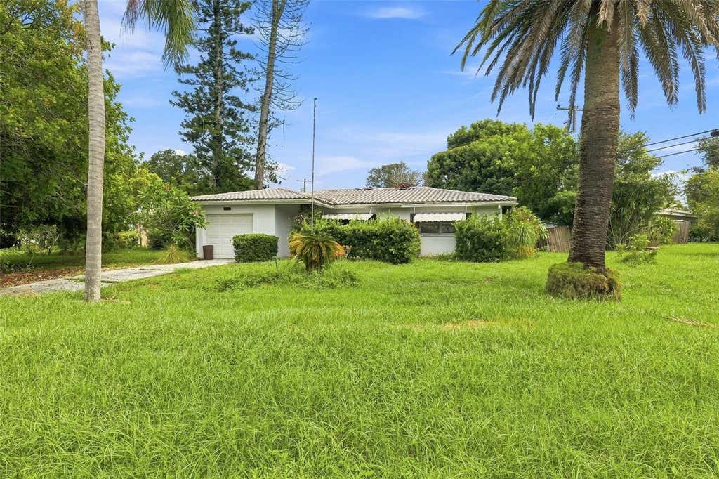 Photo of 2310 Indigo Drive, Clearwater, FL 33763 (MLS # TB8538966)