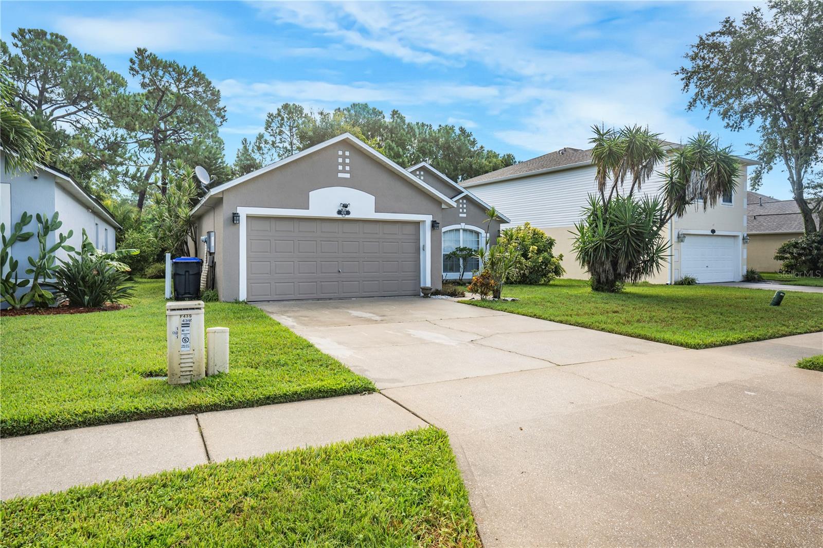 PLANTATION OAKS - Residential