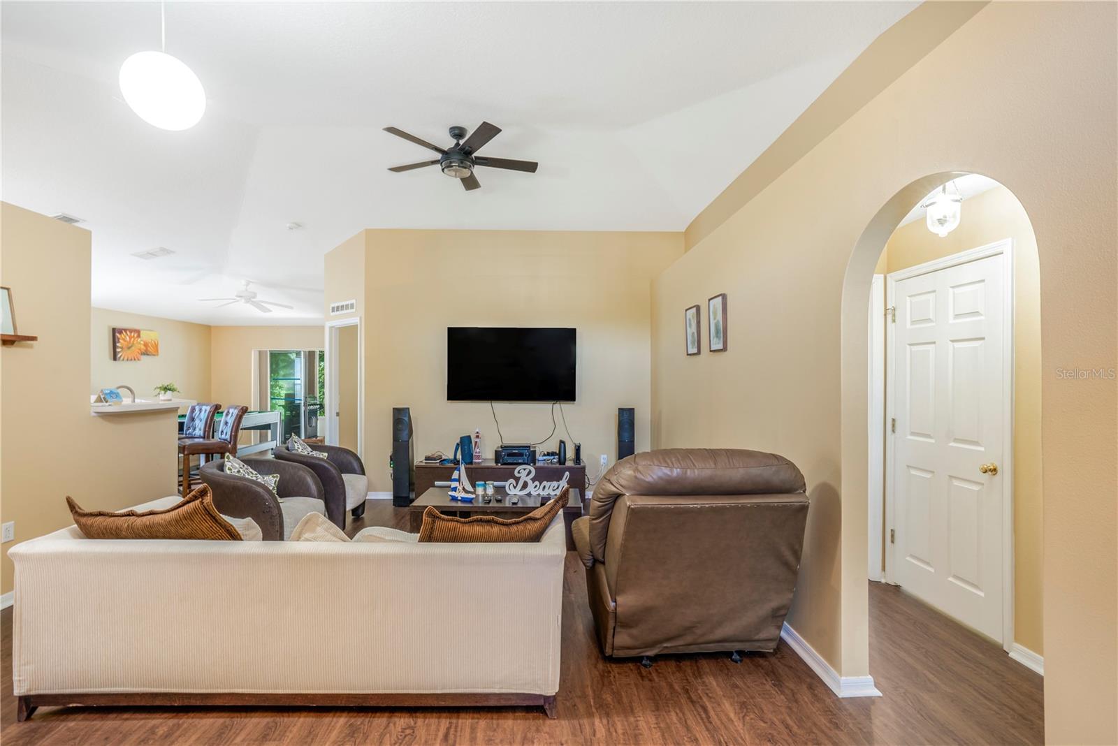 PLANTATION OAKS - Residential