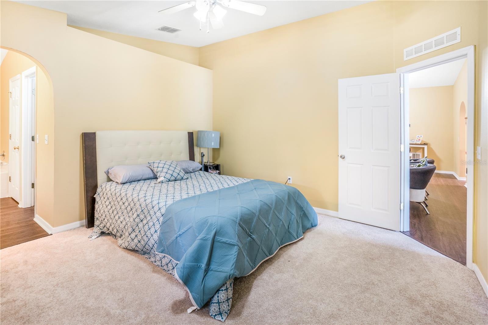 PLANTATION OAKS - Residential