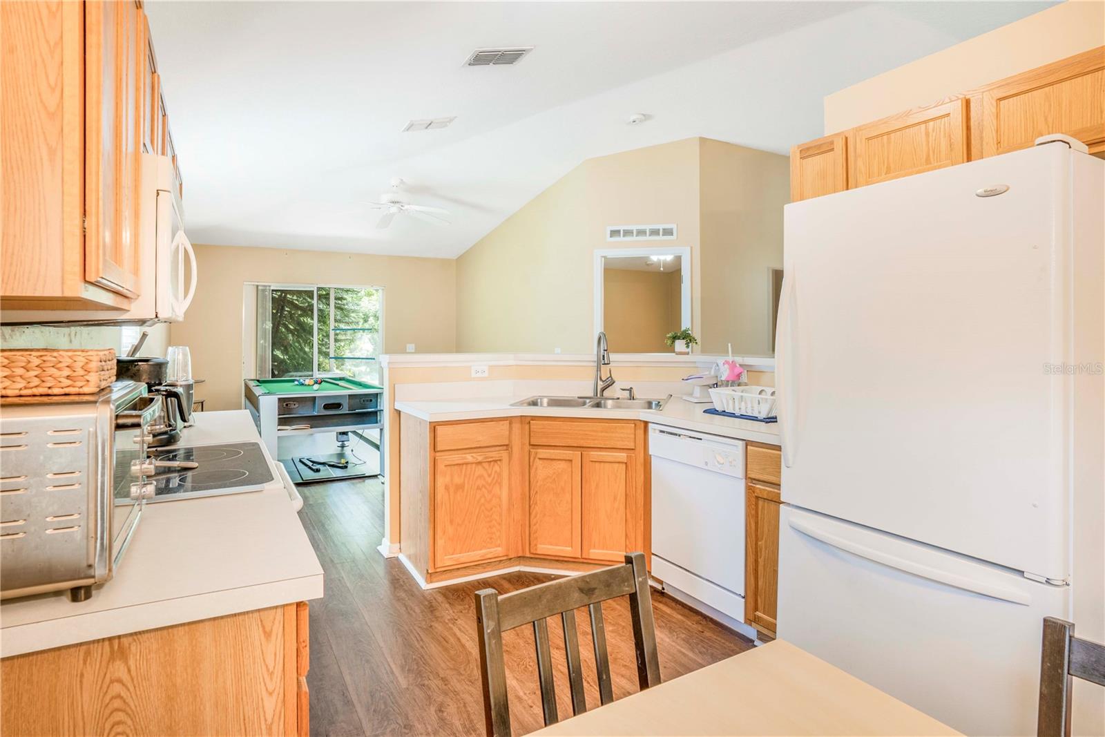 PLANTATION OAKS - Residential