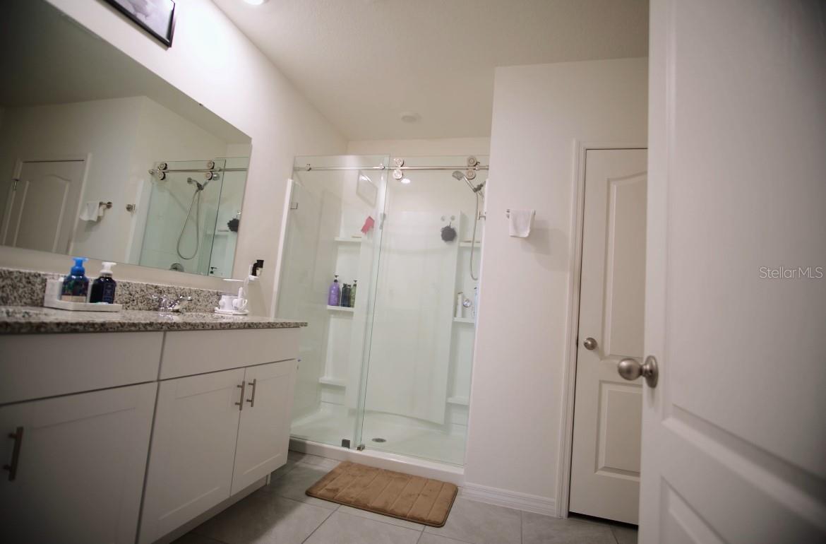 VICTORIA OAKS PH C - Residential