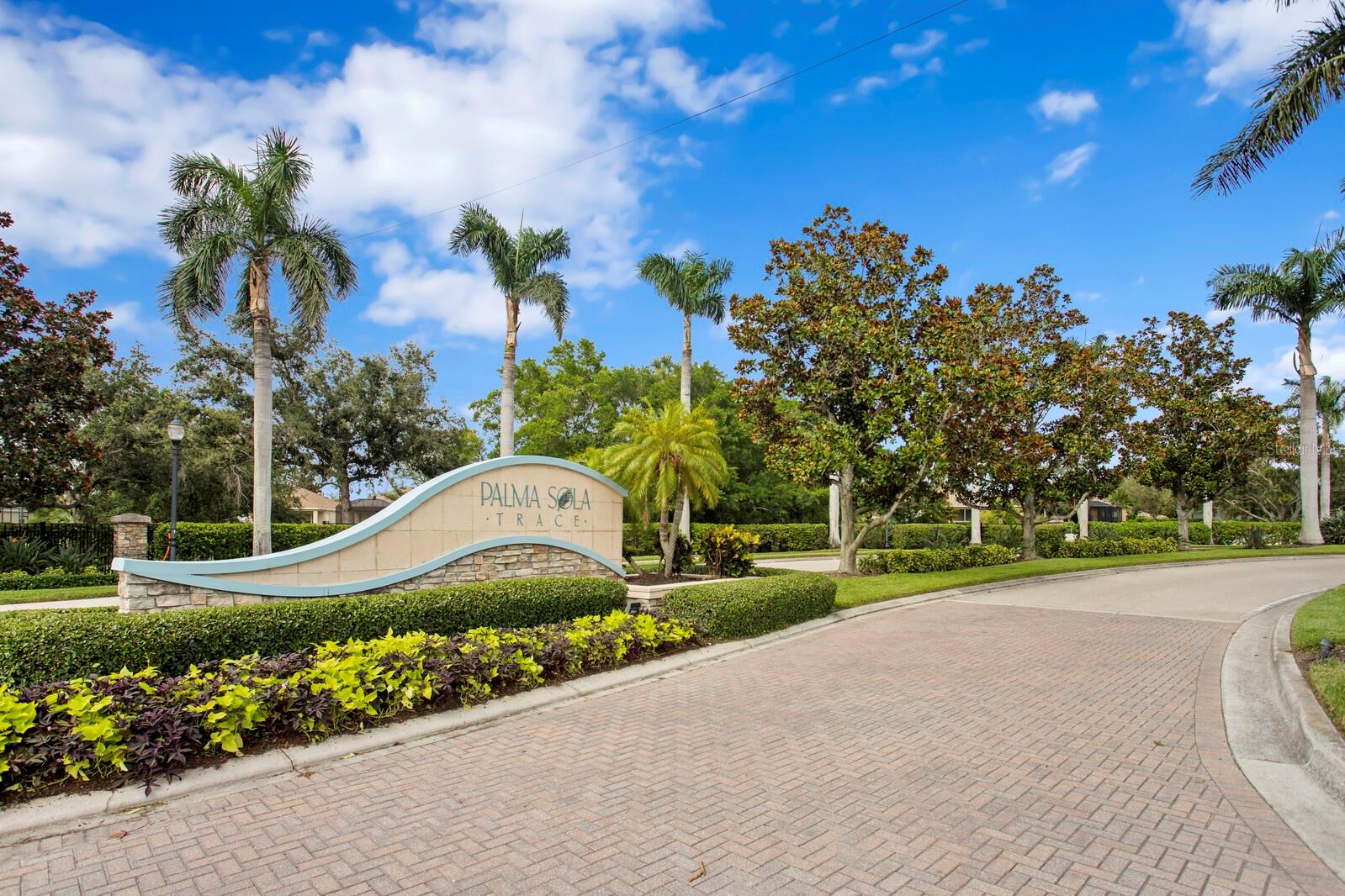 PALMA SOLA TRACE - Residential Lease