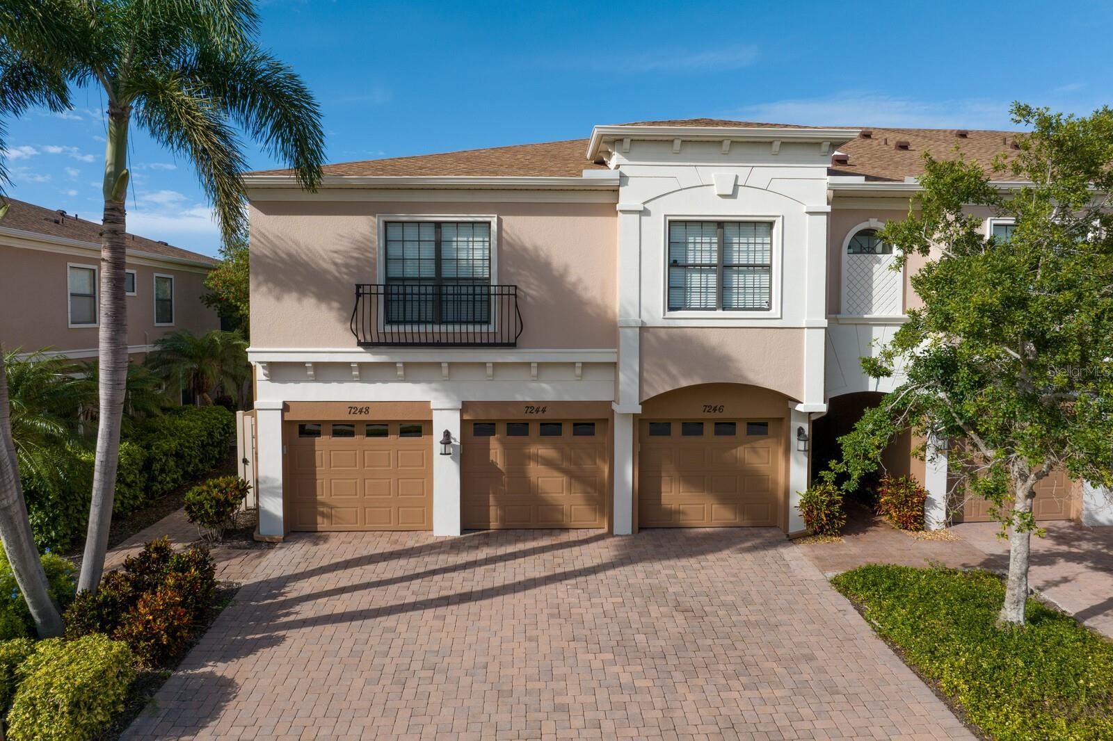 PALMA SOLA TRACE - Residential Lease