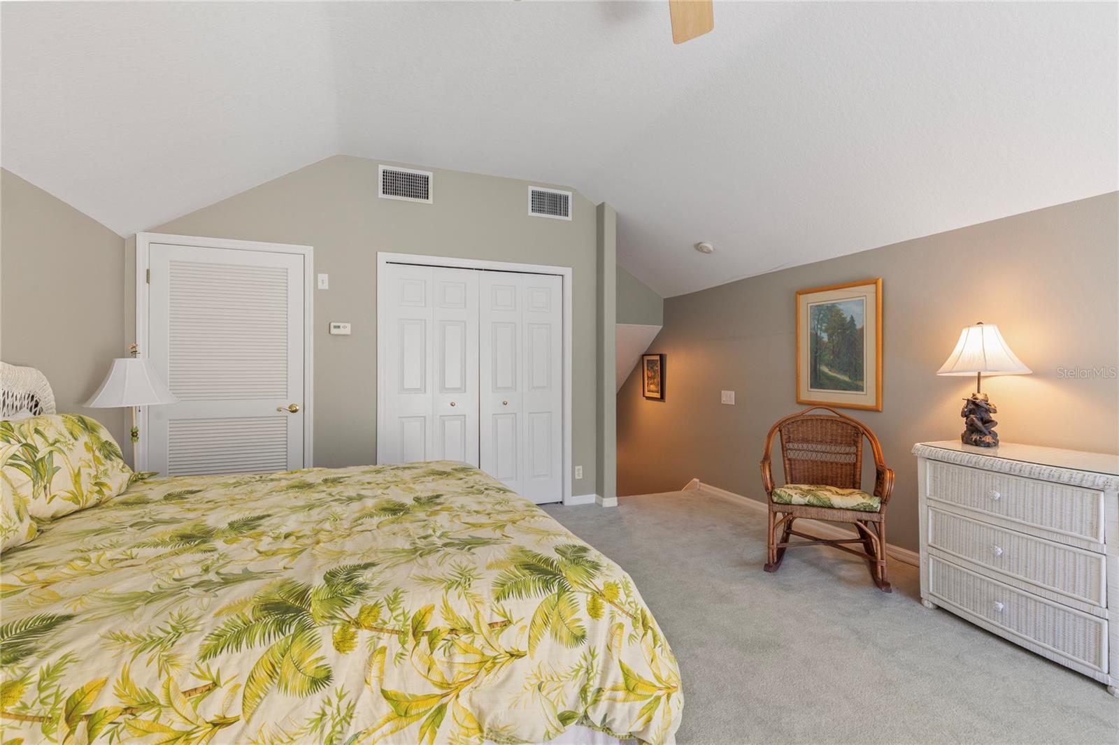 CYPRESS KNOLL - Residential