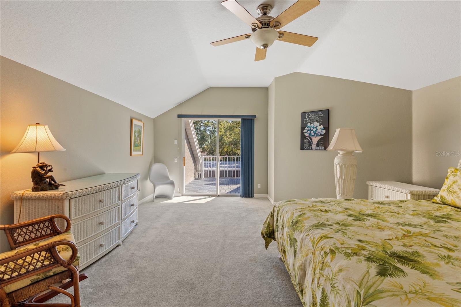 CYPRESS KNOLL - Residential