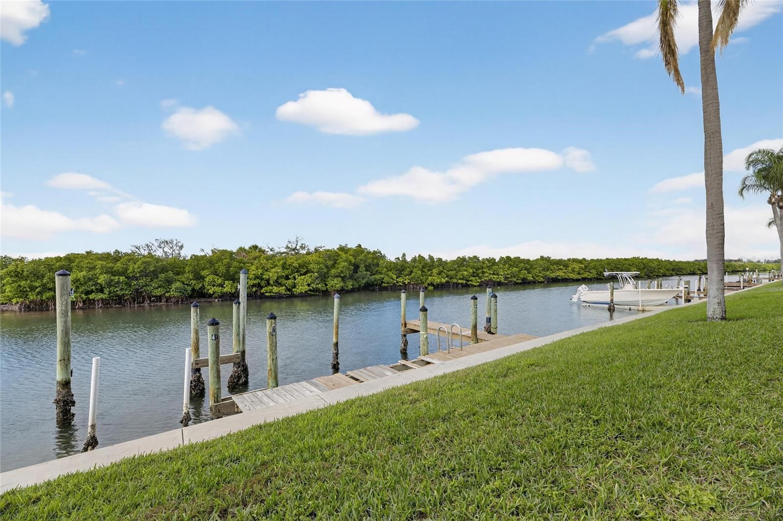 BAY POINTE CONDO - Residential