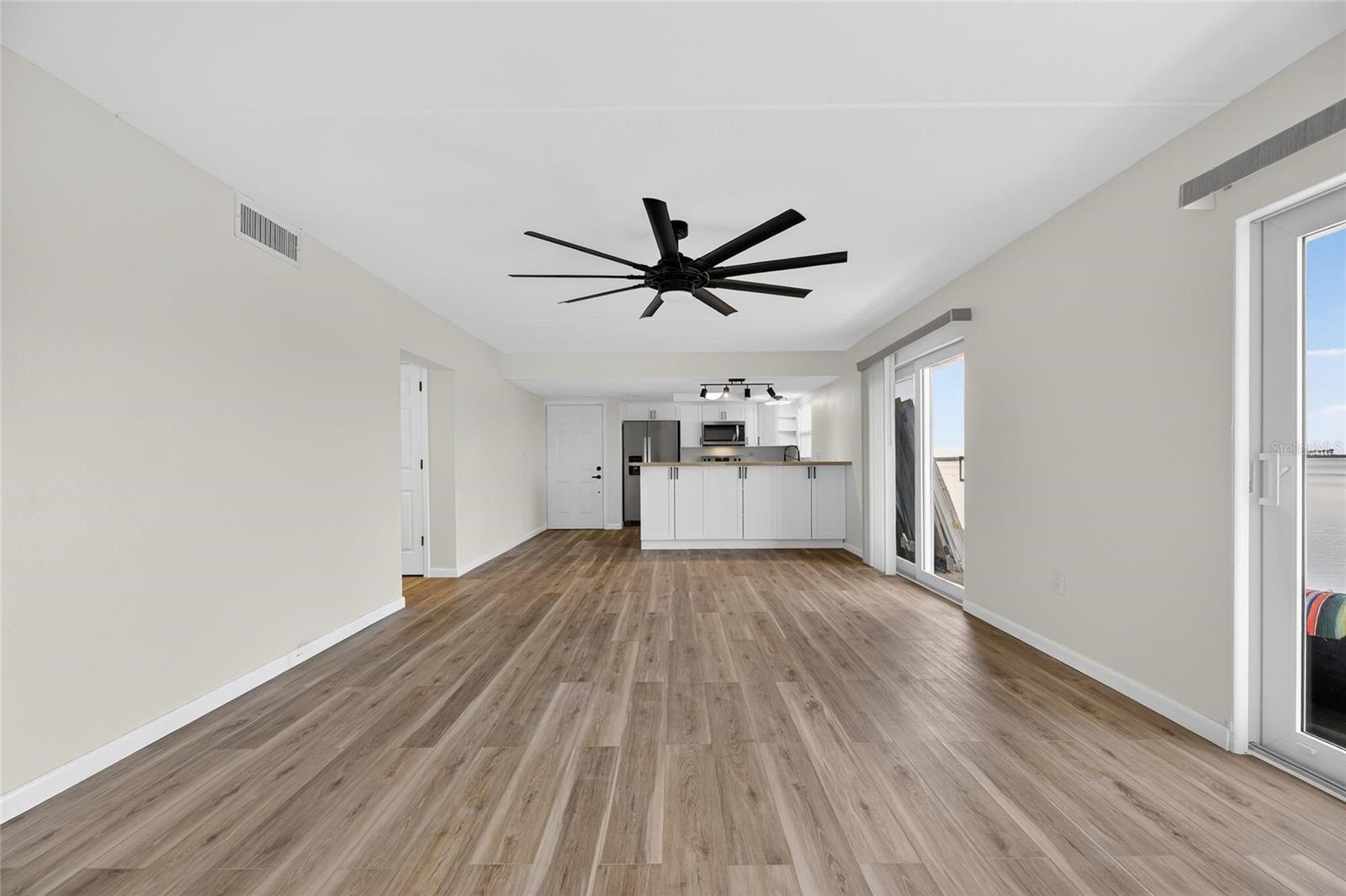 BAY POINTE CONDO - Residential