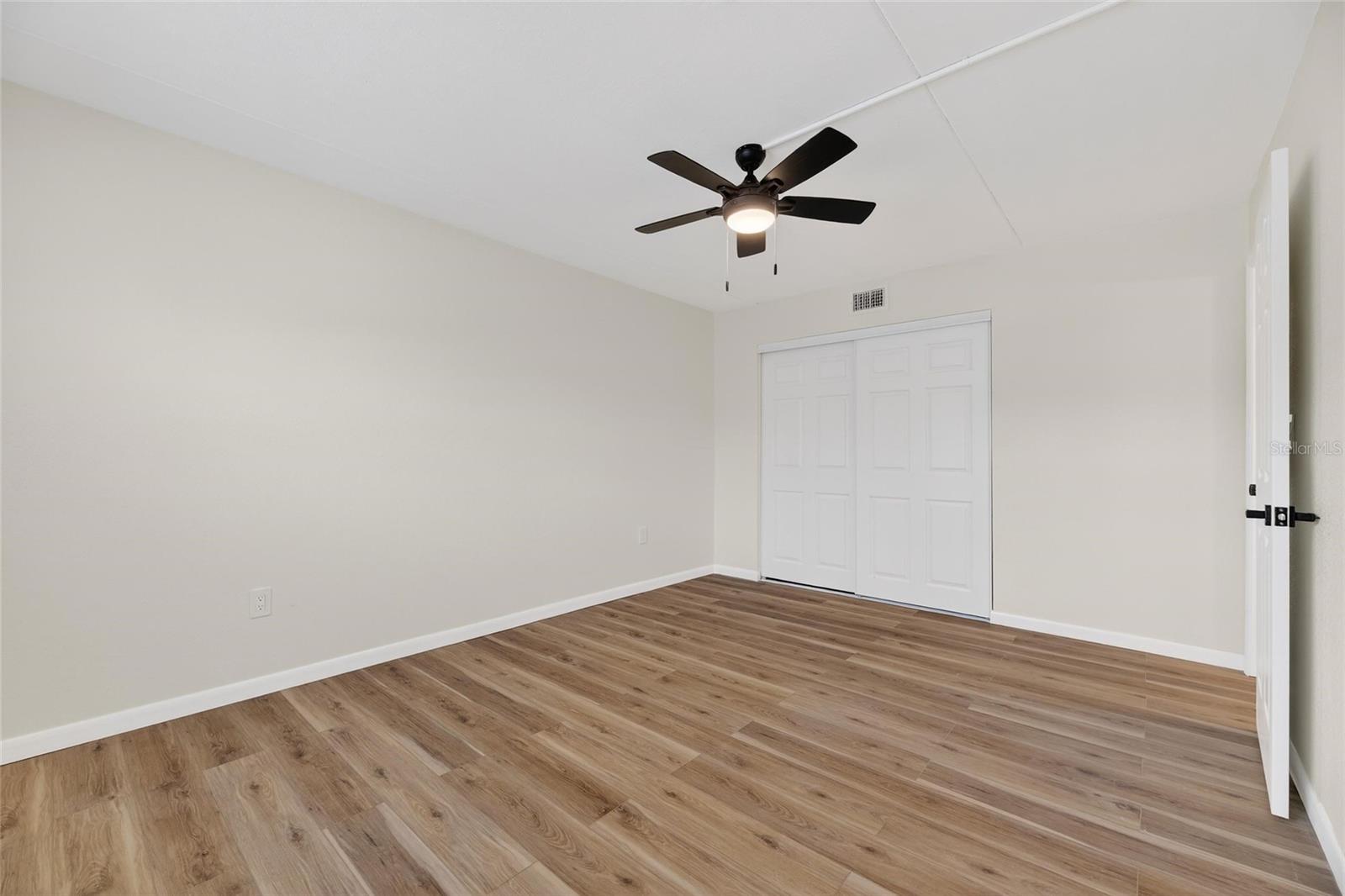 BAY POINTE CONDO - Residential