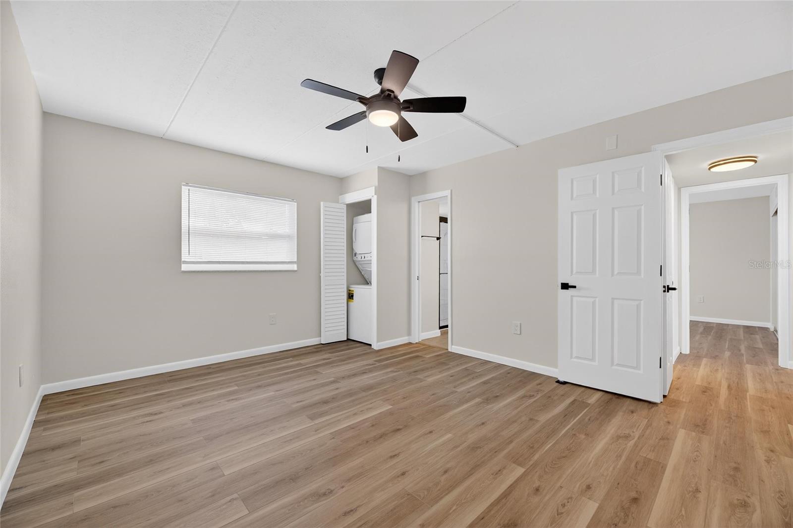 BAY POINTE CONDO - Residential