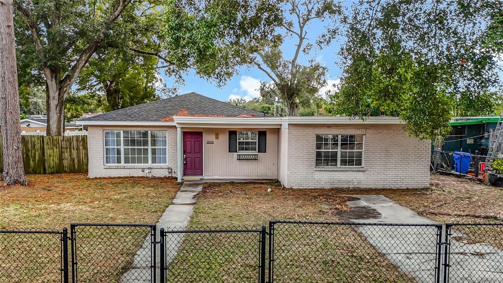 Photo of 2906 W Paris Street, Tampa, FL 33614 (MLS # TB8455662)