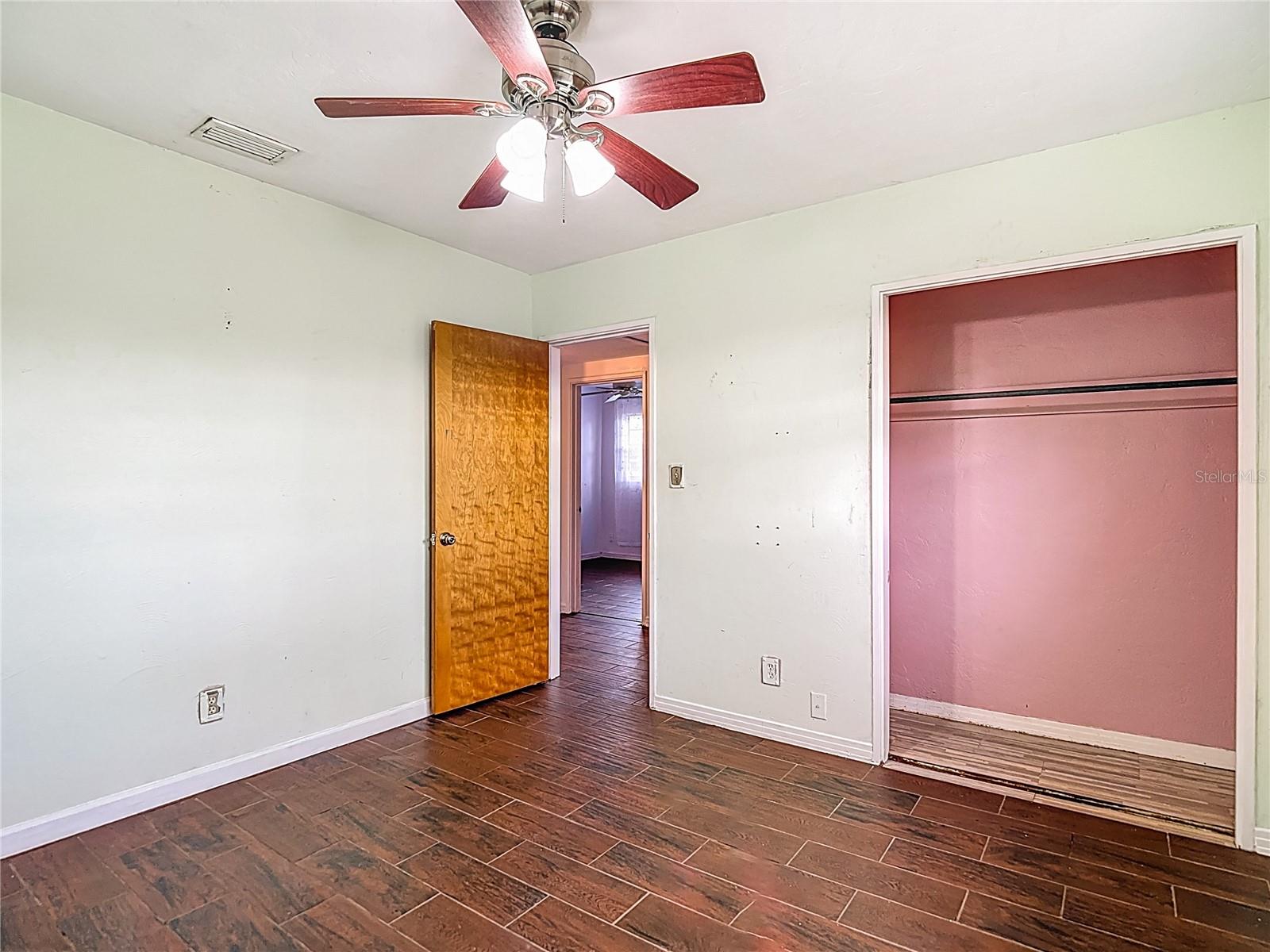 MEADOWS ESTATES - Residential