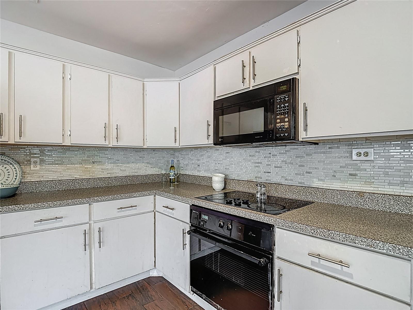 MEADOWS ESTATES - Residential