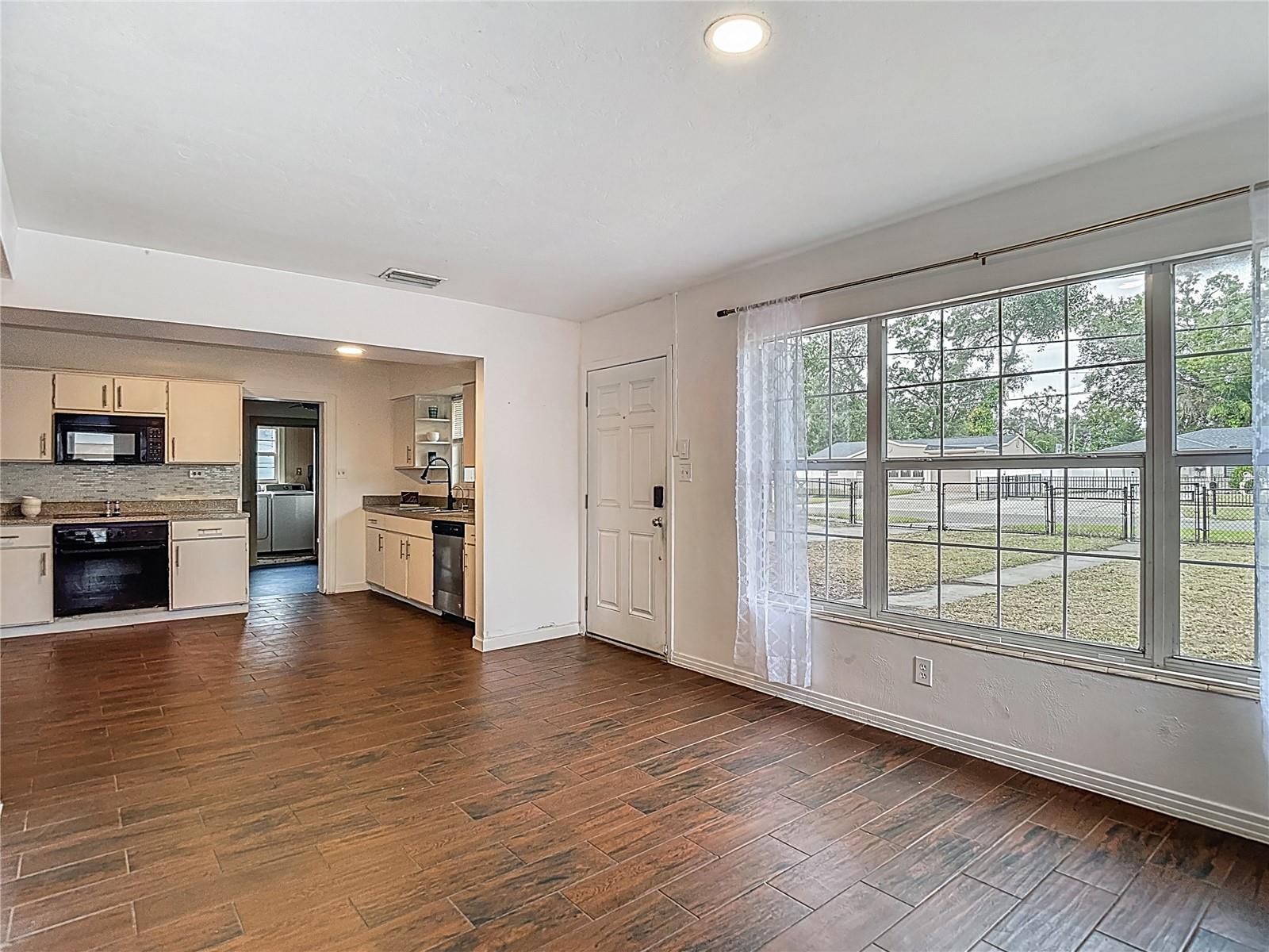 MEADOWS ESTATES - Residential