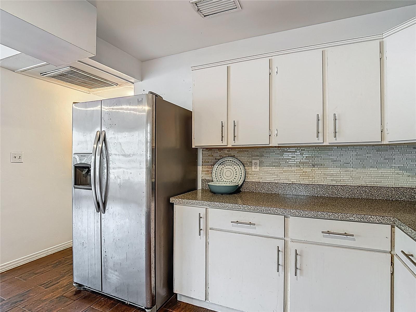 MEADOWS ESTATES - Residential