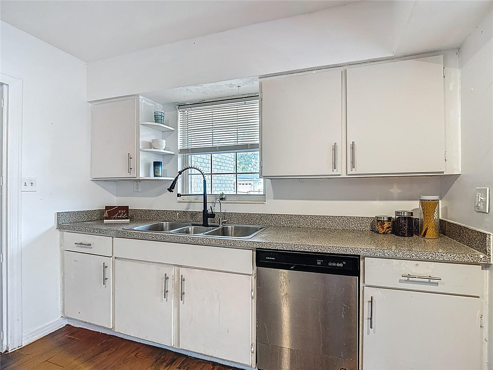 MEADOWS ESTATES - Residential