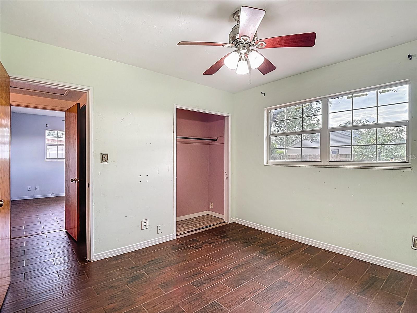 MEADOWS ESTATES - Residential