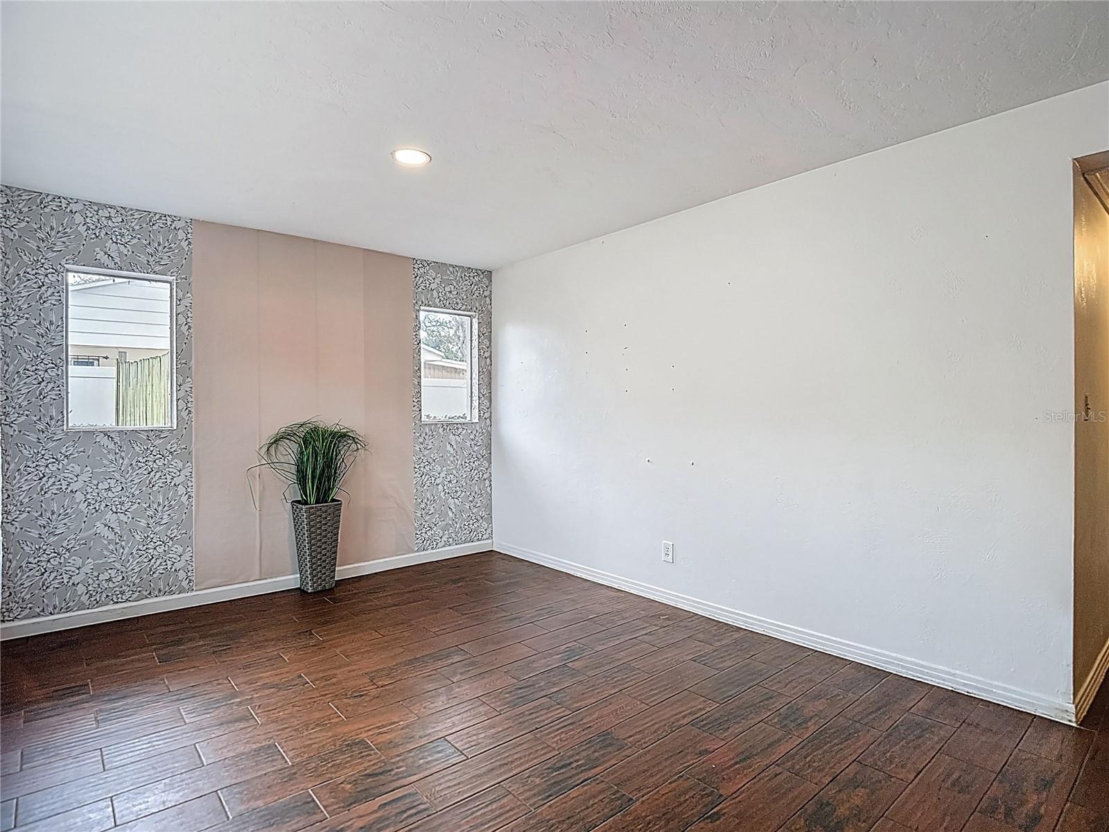 MEADOWS ESTATES - Residential