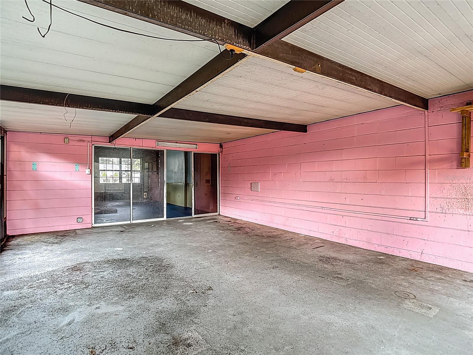 MEADOWS ESTATES - Residential