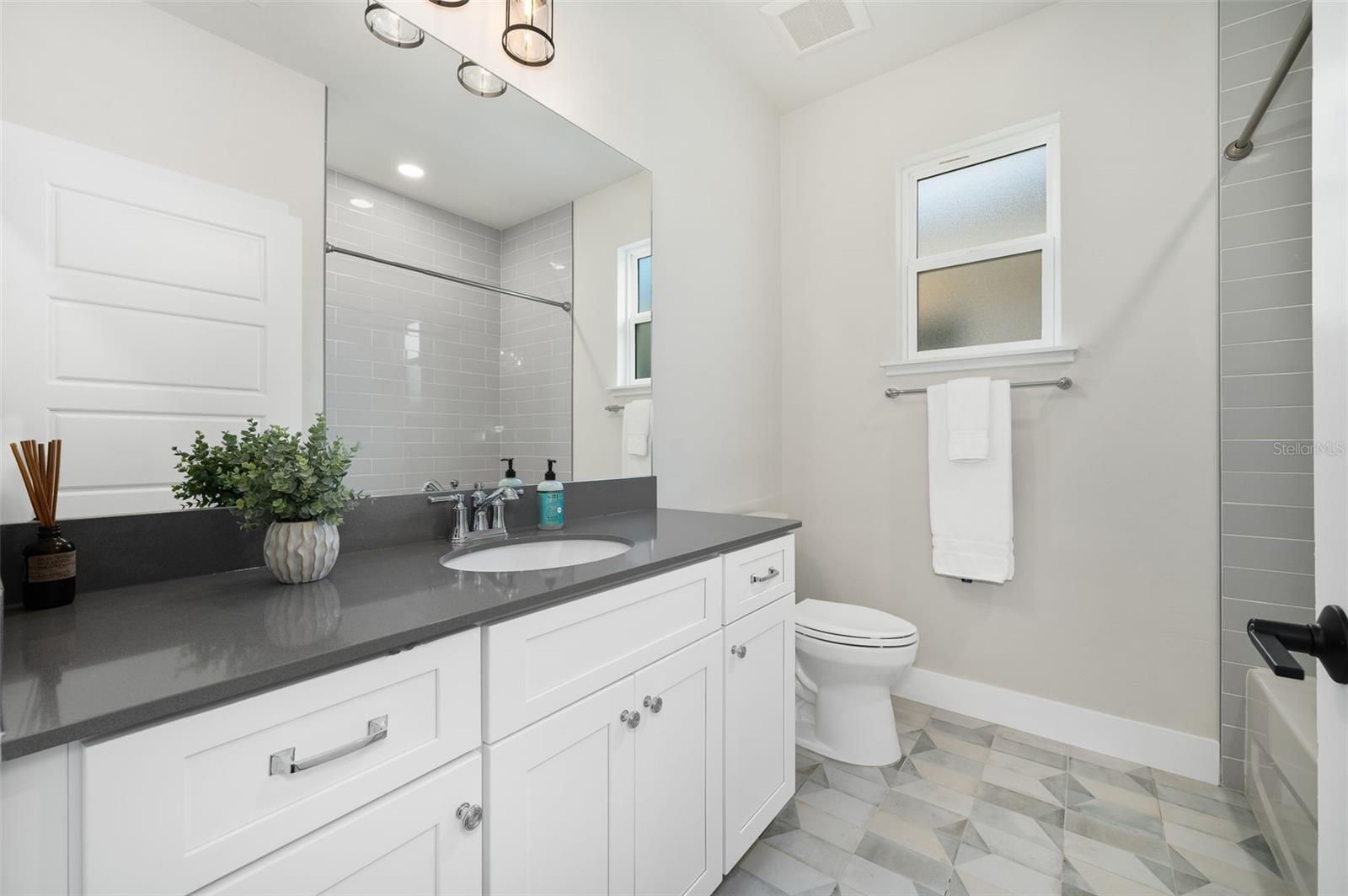 LAUREATE VILLAGE PH I UNIT I PB 37 PG 26 - Residential