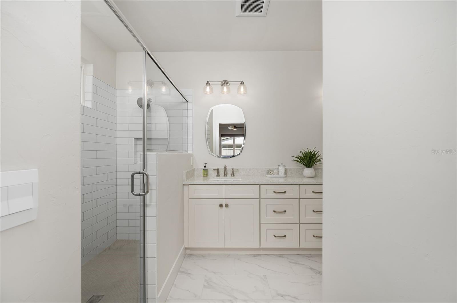 LAUREATE VILLAGE PH I UNIT I PB 37 PG 26 - Residential