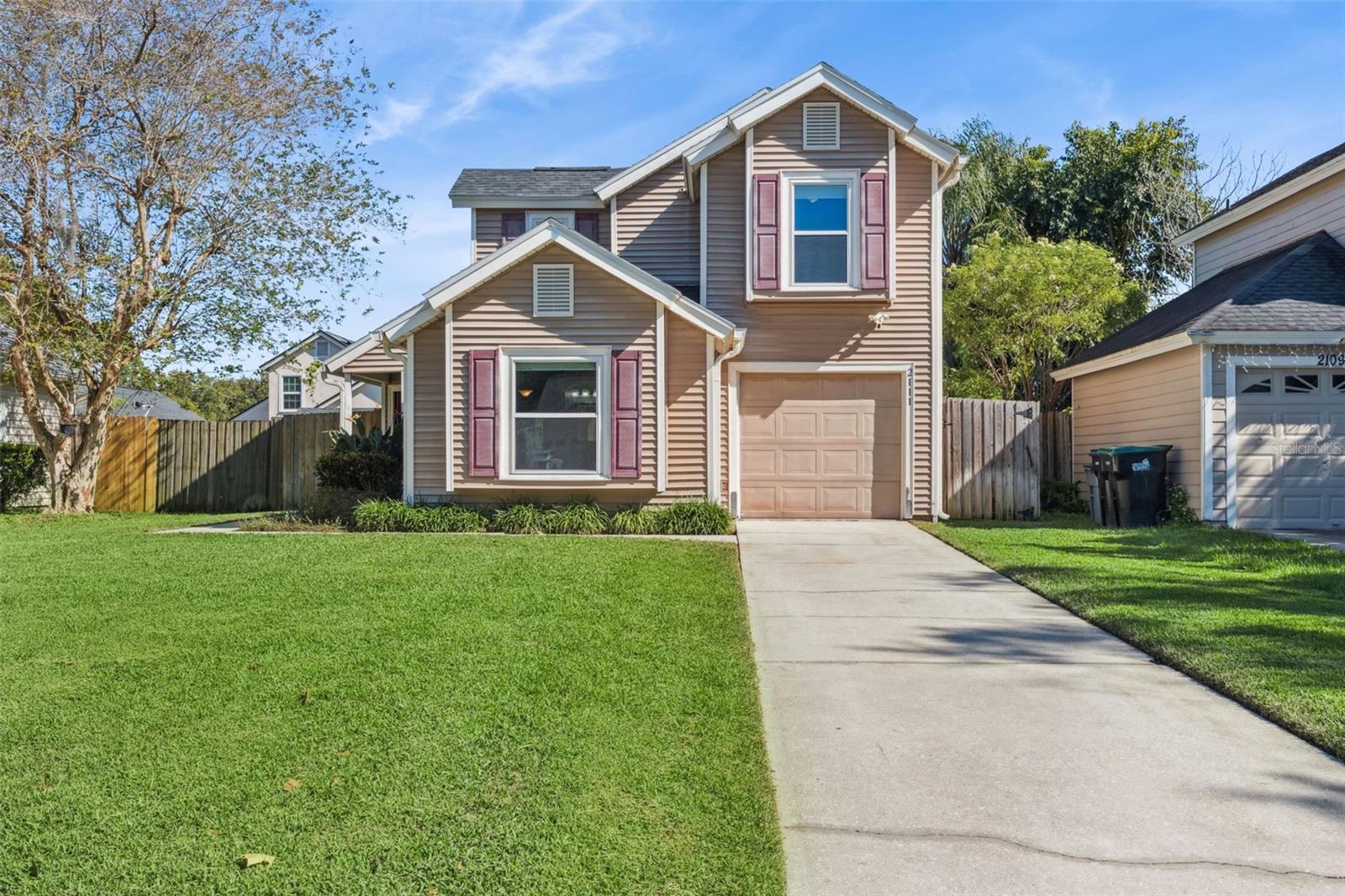 2111 CHURCHILL DOWNS CIRCLE