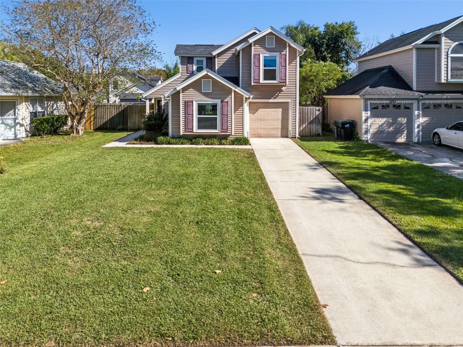 2111 CHURCHILL DOWNS CIRCLE