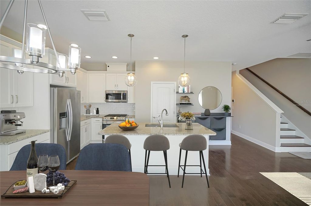 Photo of 115 N Arrawana Avenue #8, Tampa, FL 33609 (MLS # TB8447643)