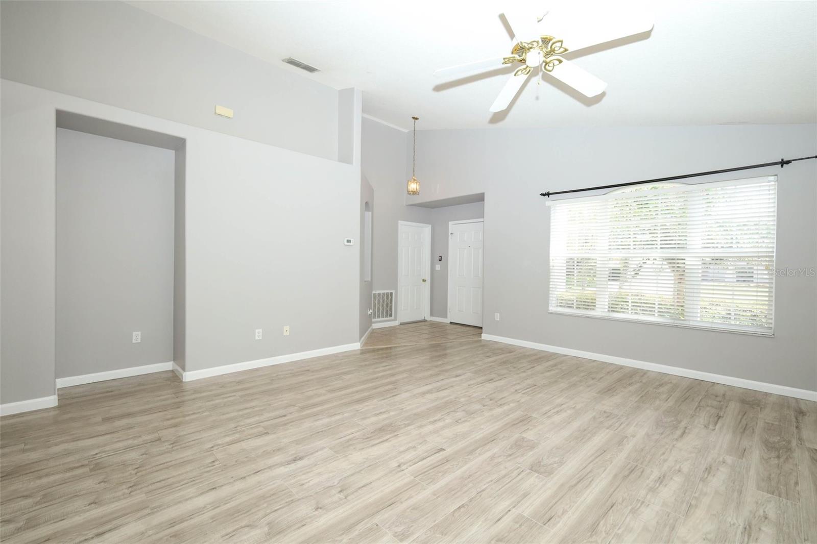Casas a venda 4 - Jen Dantas 3221 EGRETS LANDING DRIVE