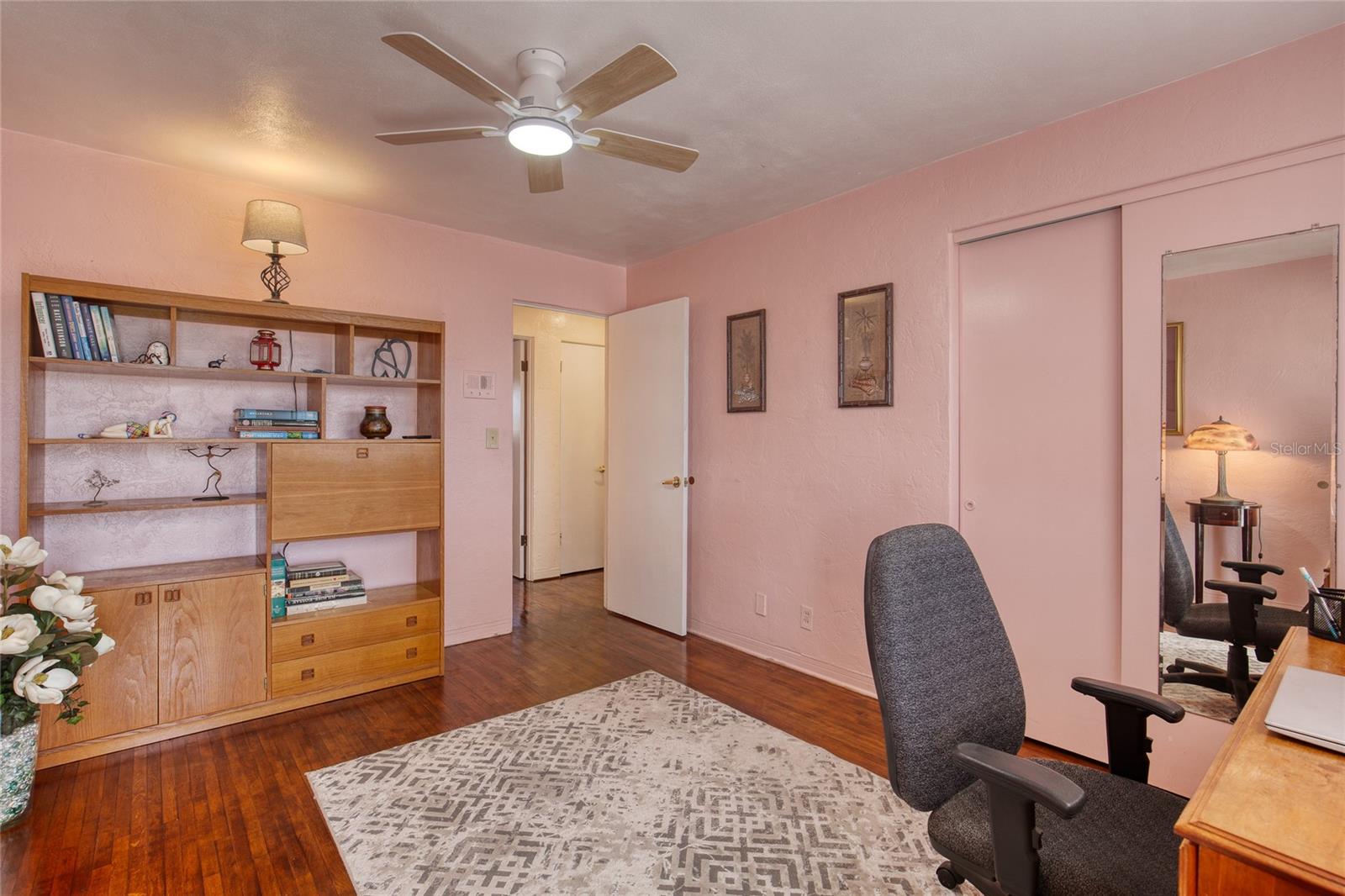 AQUA VISTA CIRCLES - Residential