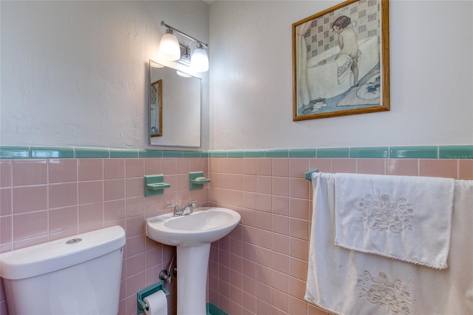 AQUA VISTA CIRCLES - Residential