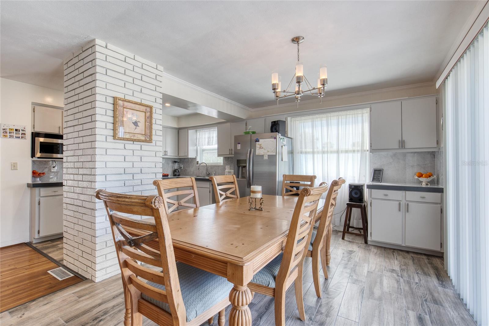 AQUA VISTA CIRCLES - Residential