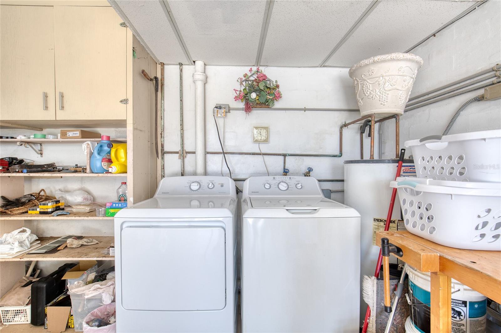 AQUA VISTA CIRCLES - Residential