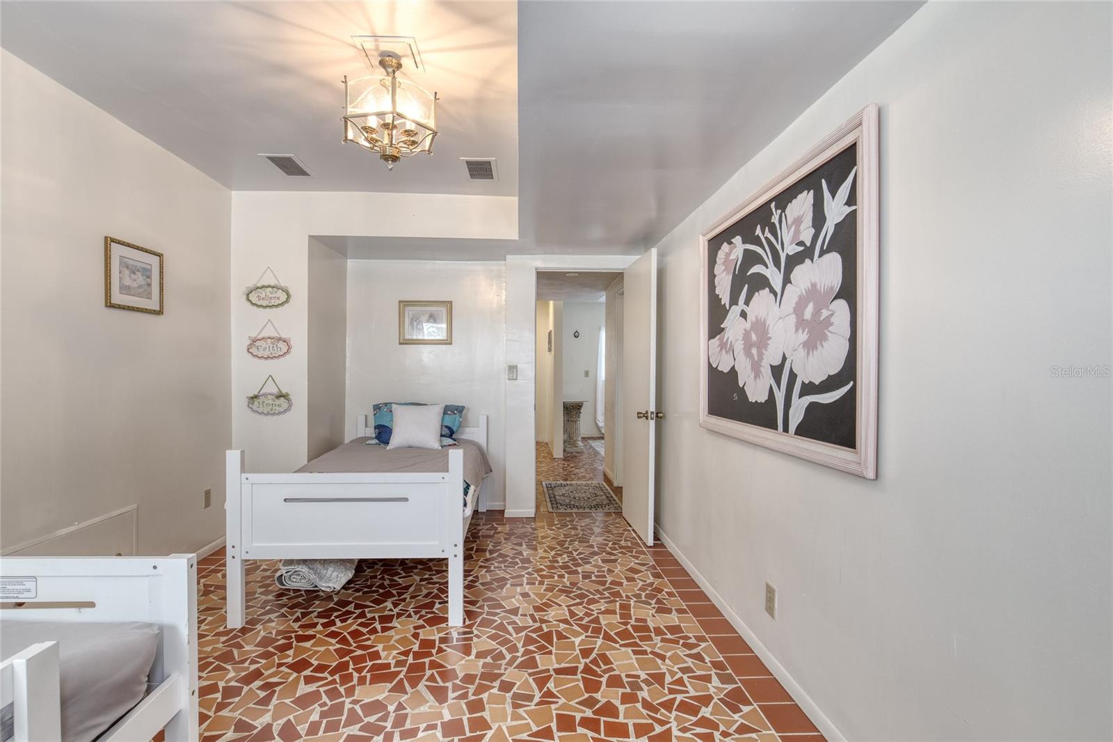 AQUA VISTA CIRCLES - Residential