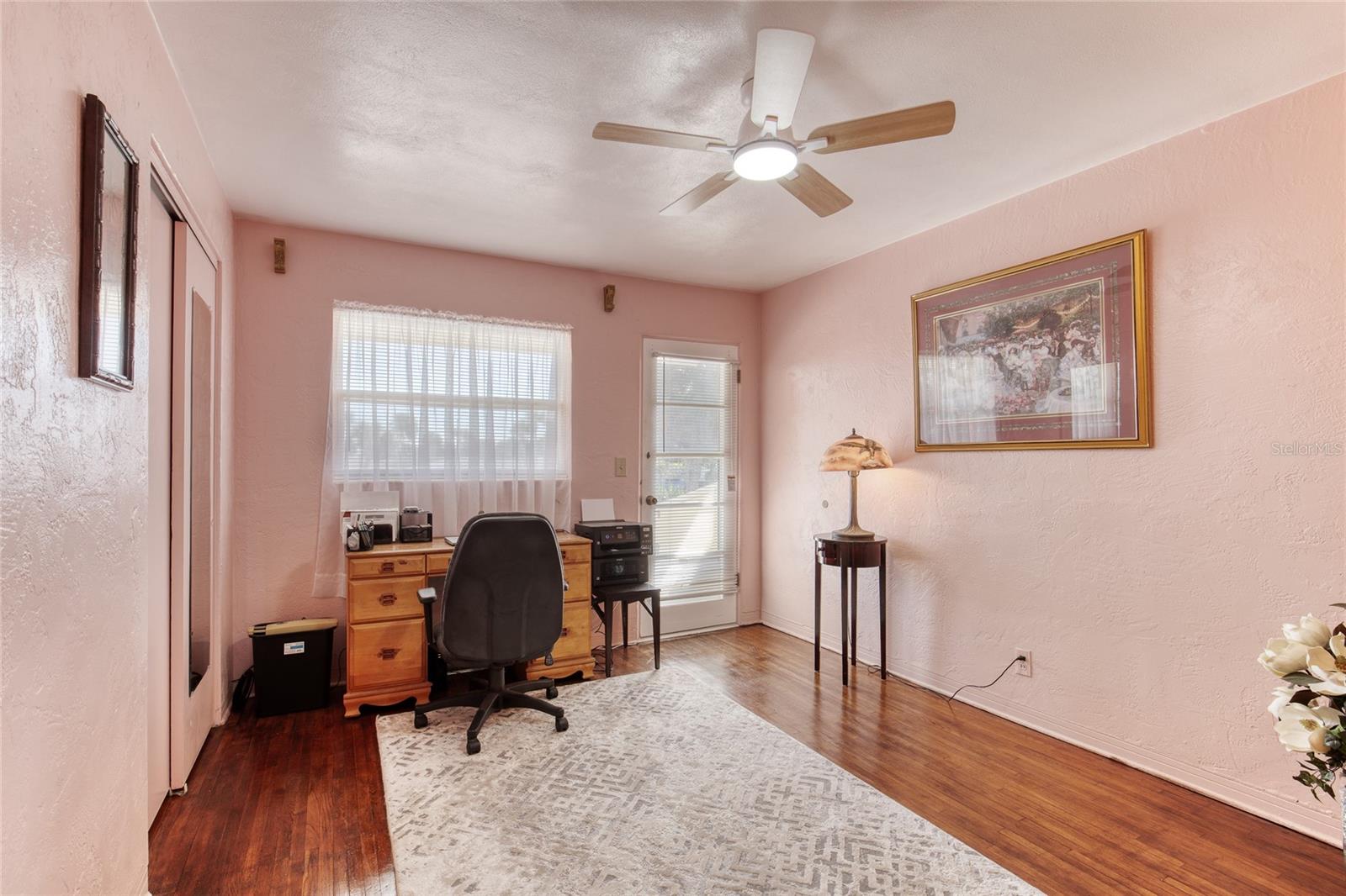 AQUA VISTA CIRCLES - Residential