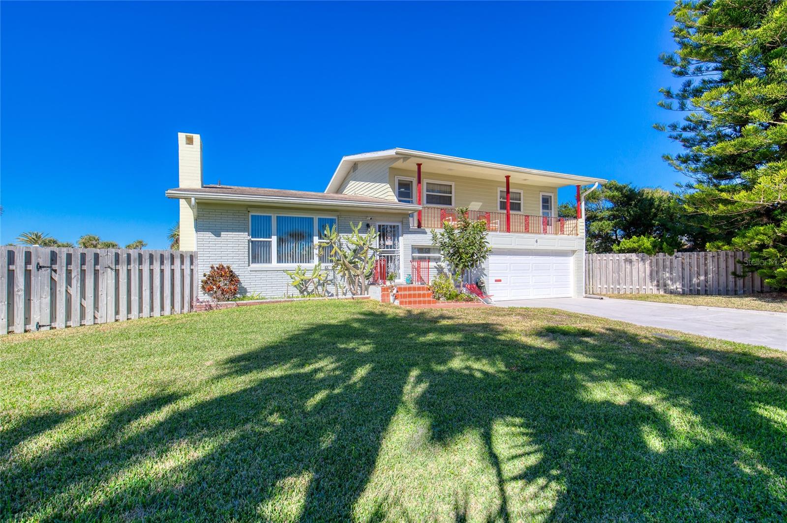 AQUA VISTA CIRCLES - Residential