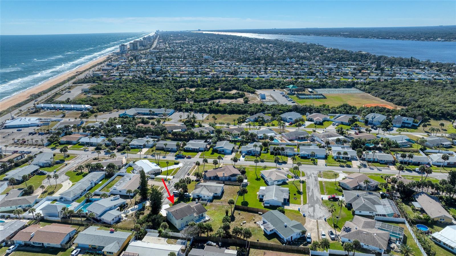 AQUA VISTA CIRCLES - Residential