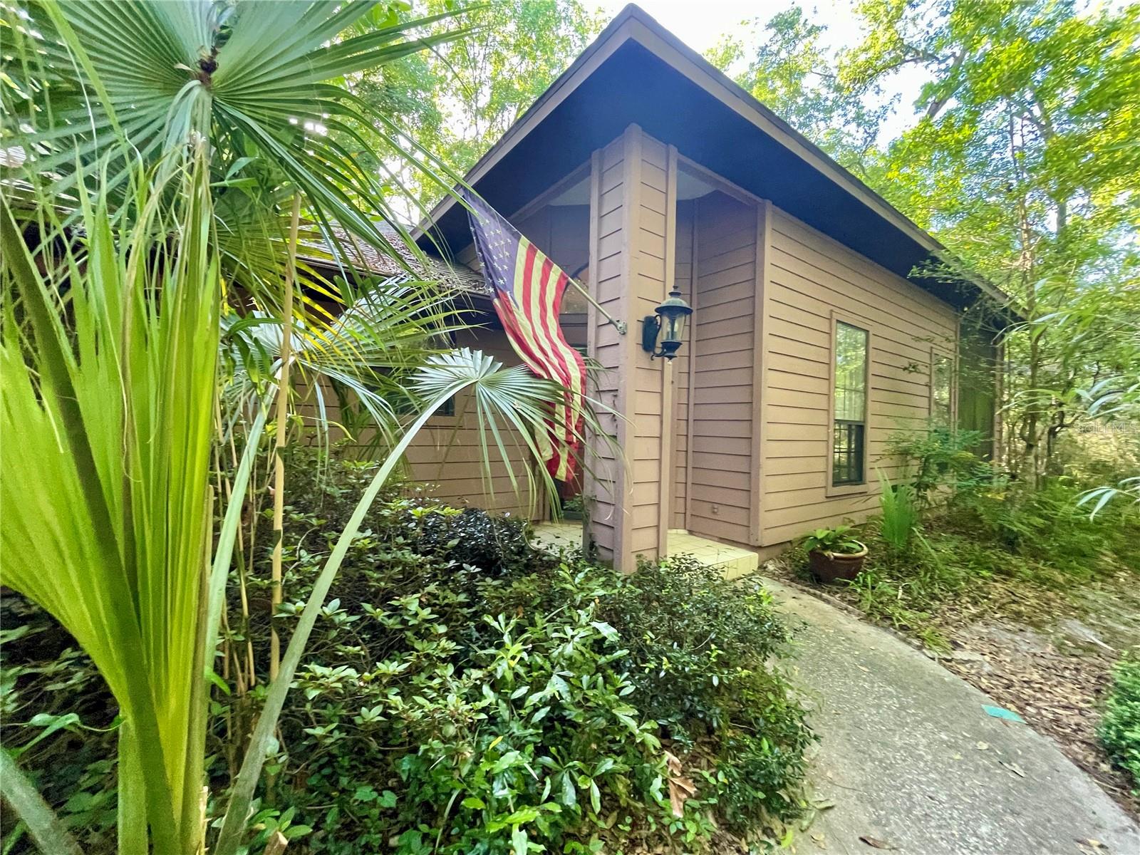 1035 NW 41ST DRIVE