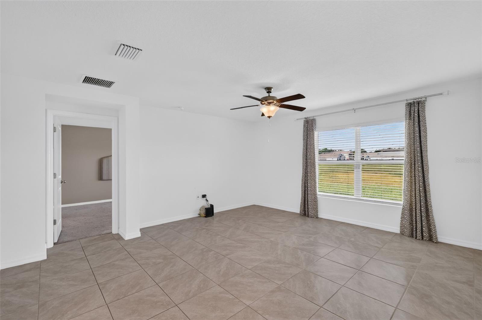 8510 TRIUMPH CIRCLE