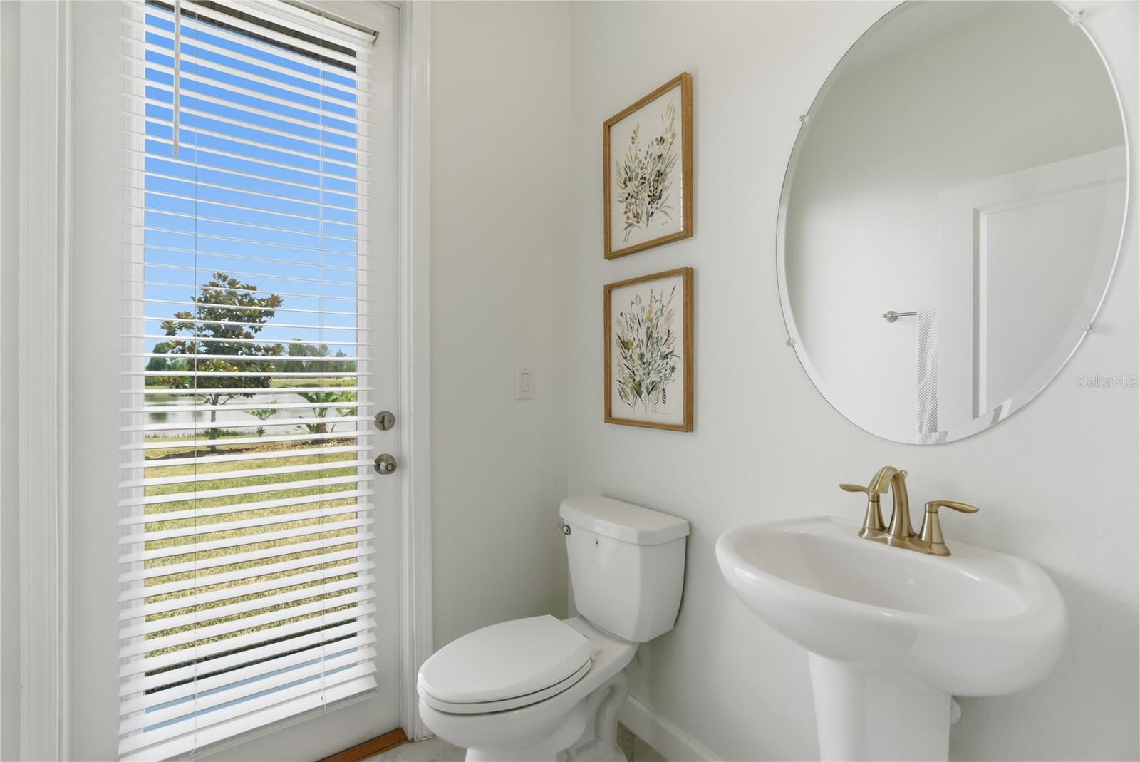 CONNERTON - Residential
