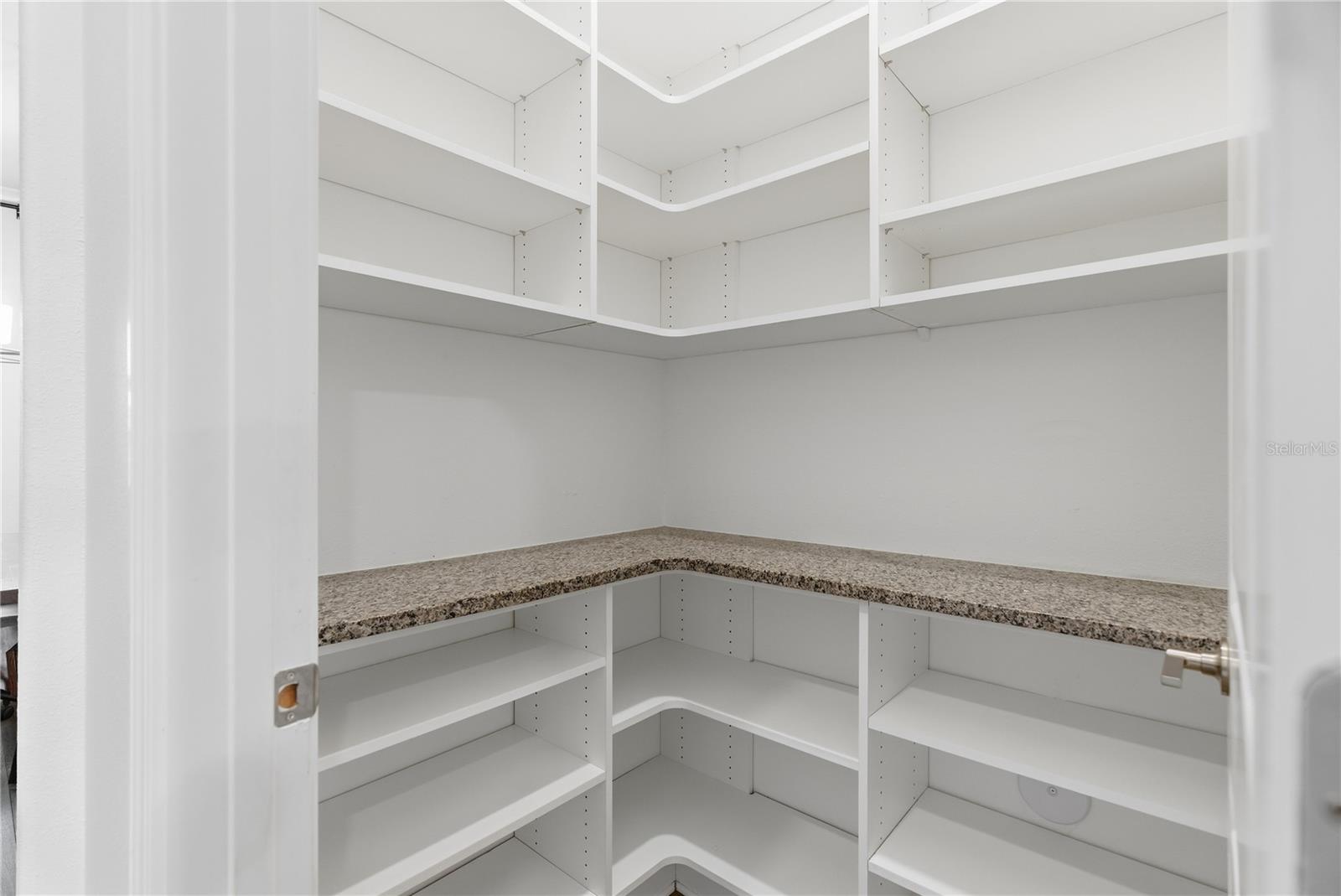 CONNERTON - Residential