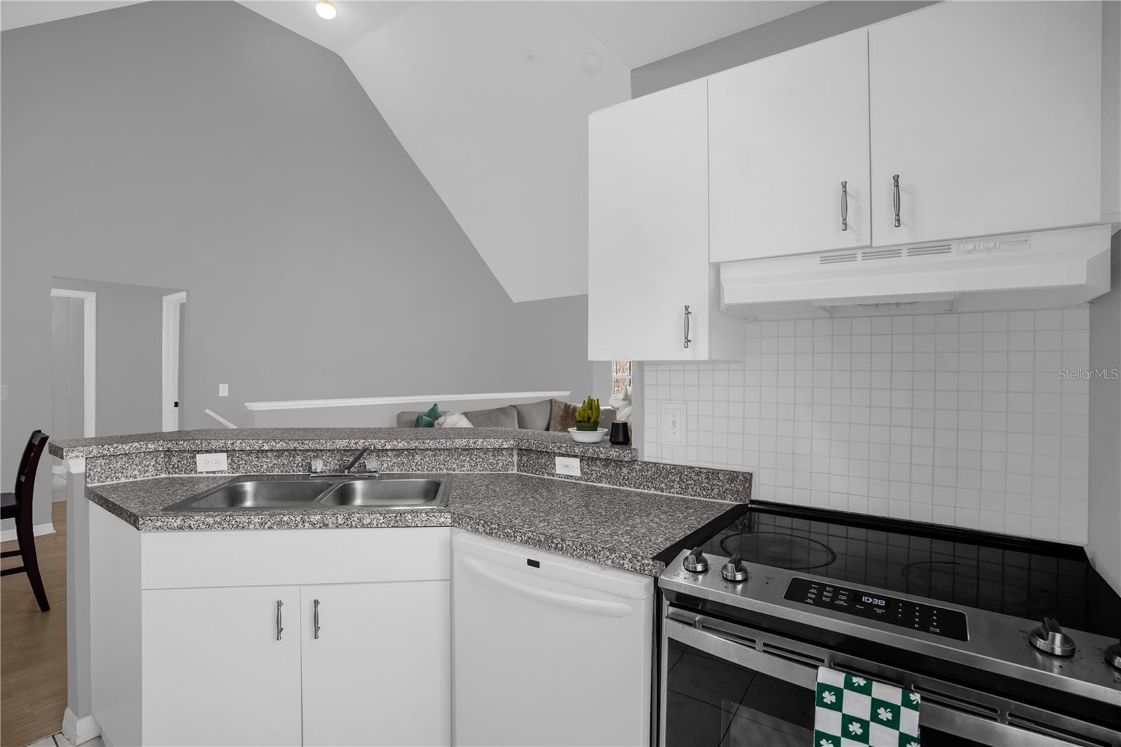 AZUR/METROWEST - Residential