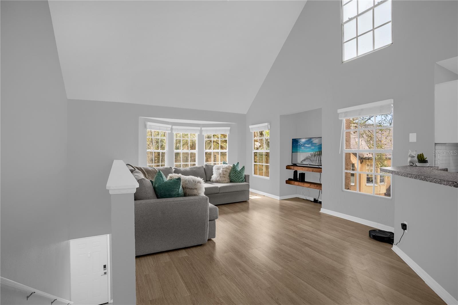 AZUR/METROWEST - Residential